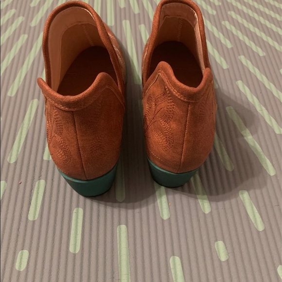 Brown and teal womens ankle boots. - Picture 3 of 6